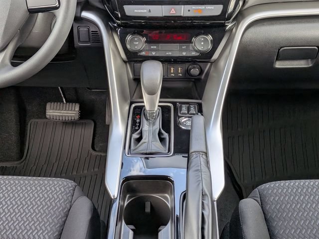 New 2026 Mitsubishi Eclipse Cross LE AWD/4WD image 18