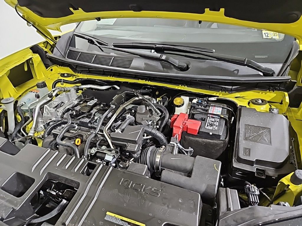 New 2025 Nissan Kicks SR image 20