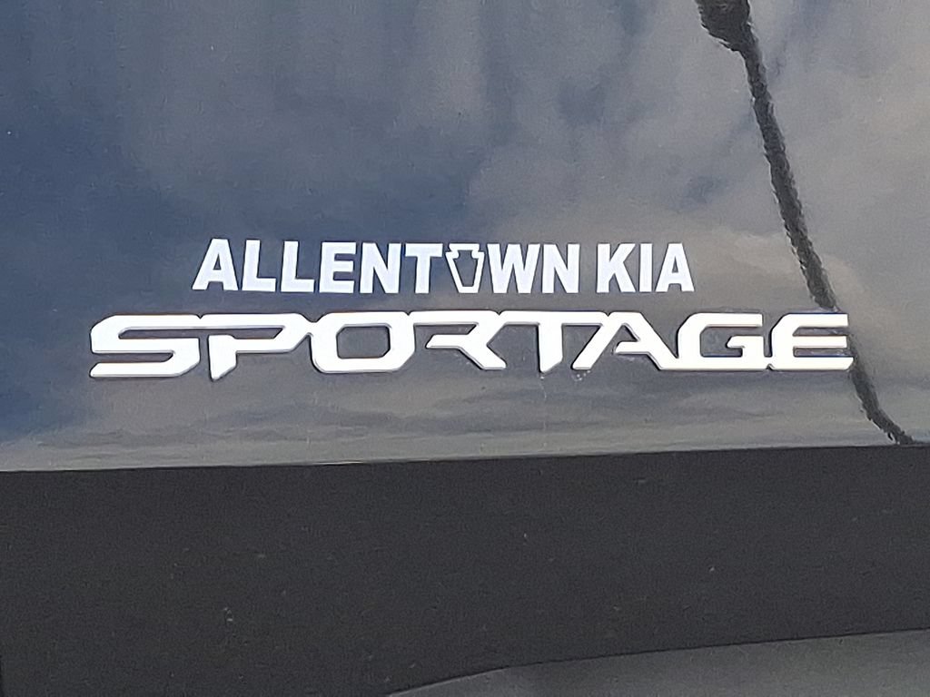 Certified 2023 Kia Sportage LX AWD/4WD image 30