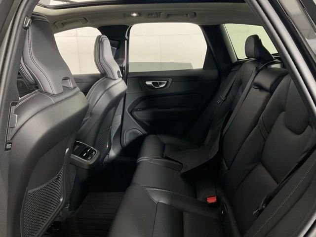New 2026 Volvo XC60 B5 Ultra w/ Protection Package Premier image 33