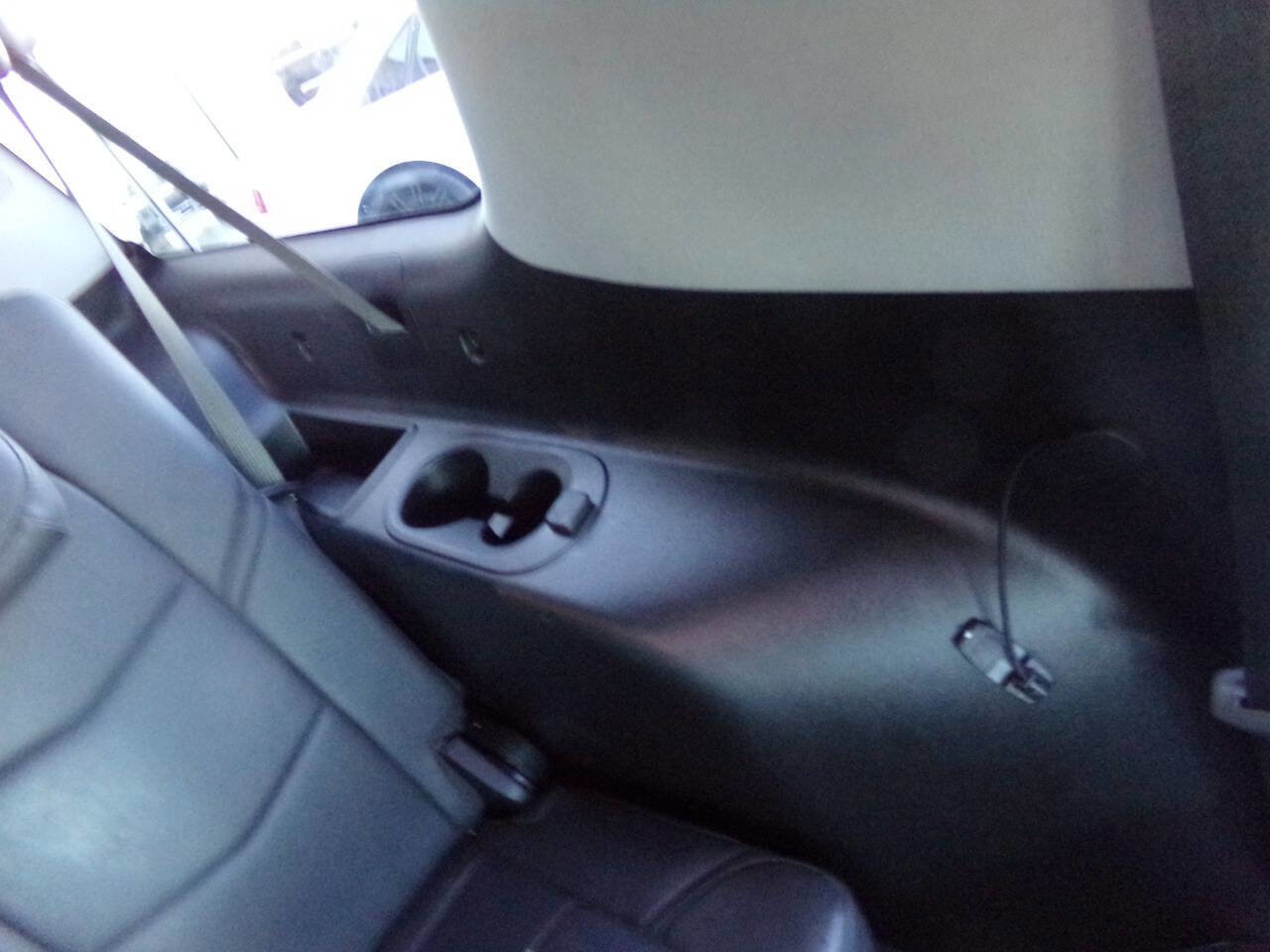 Used 2019 Cadillac Escalade ESV Luxury image 16