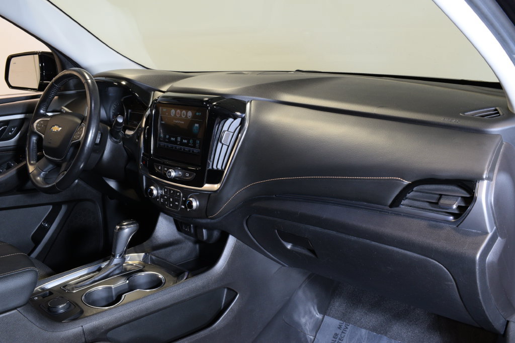 Used 2018 Chevrolet Traverse LT FWD image 33