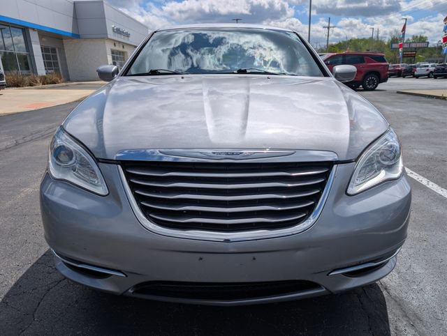 Used 2013 Chrysler 200 Touring w/ Cold Weather Group image 8