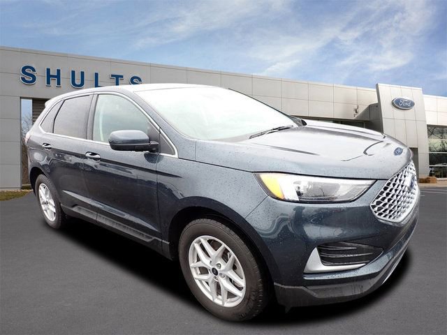 Certified 2024 Ford Edge SEL image 3