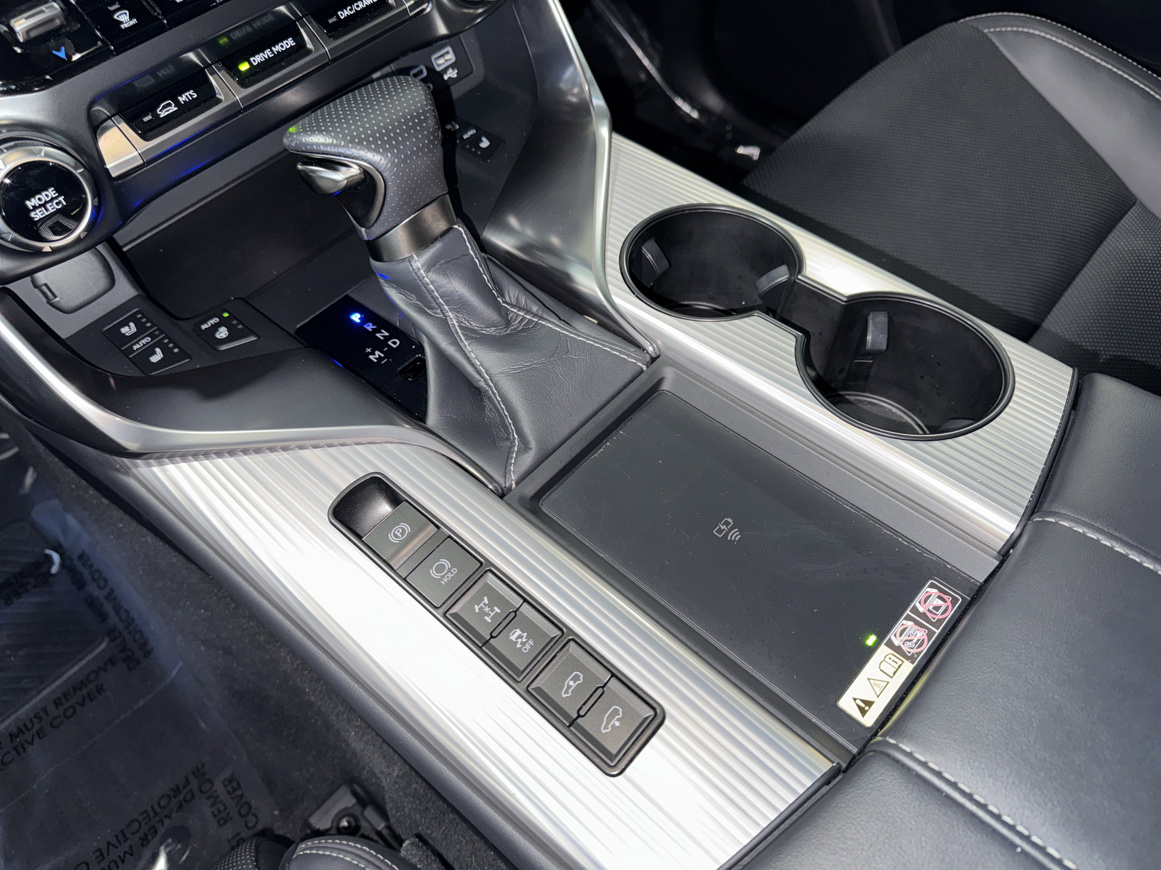 Used 2024 Lexus LX 600 F Sport image 29