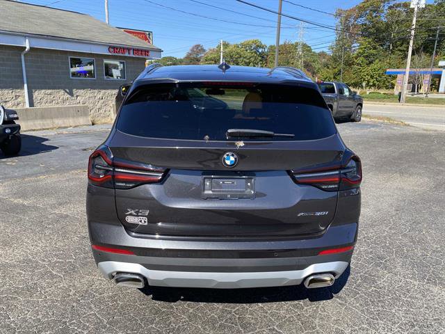 Used 2024 BMW X3 xDrive30i w/ Premium Package w/ZPA image 4