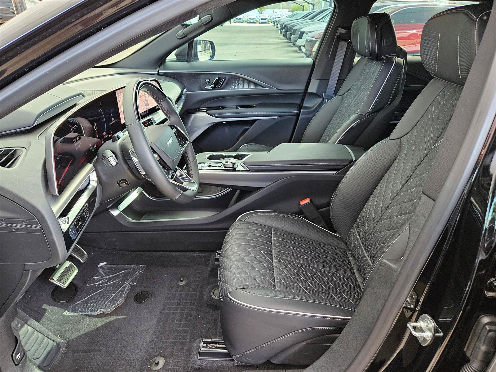 New 2026 Cadillac Lyriq V w/ LPO, Floor Liner Package AWD/4WD image 11