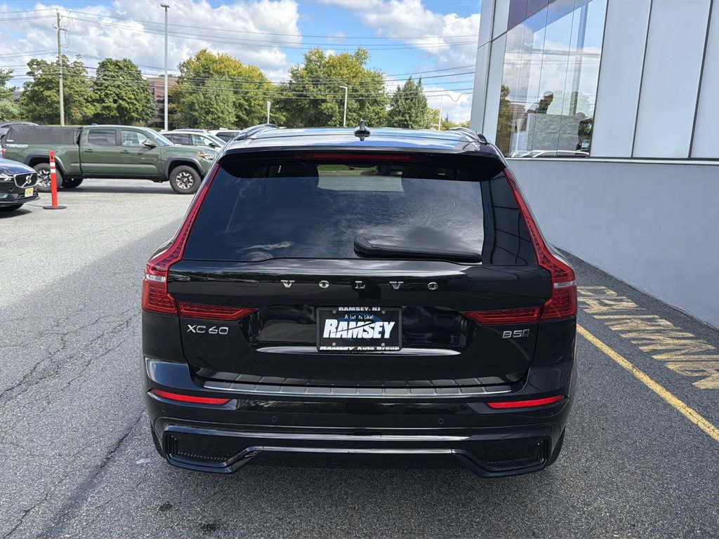 Certified 2024 Volvo XC60 B5 Plus w/ Protection Package Premier AWD/4WD image 26