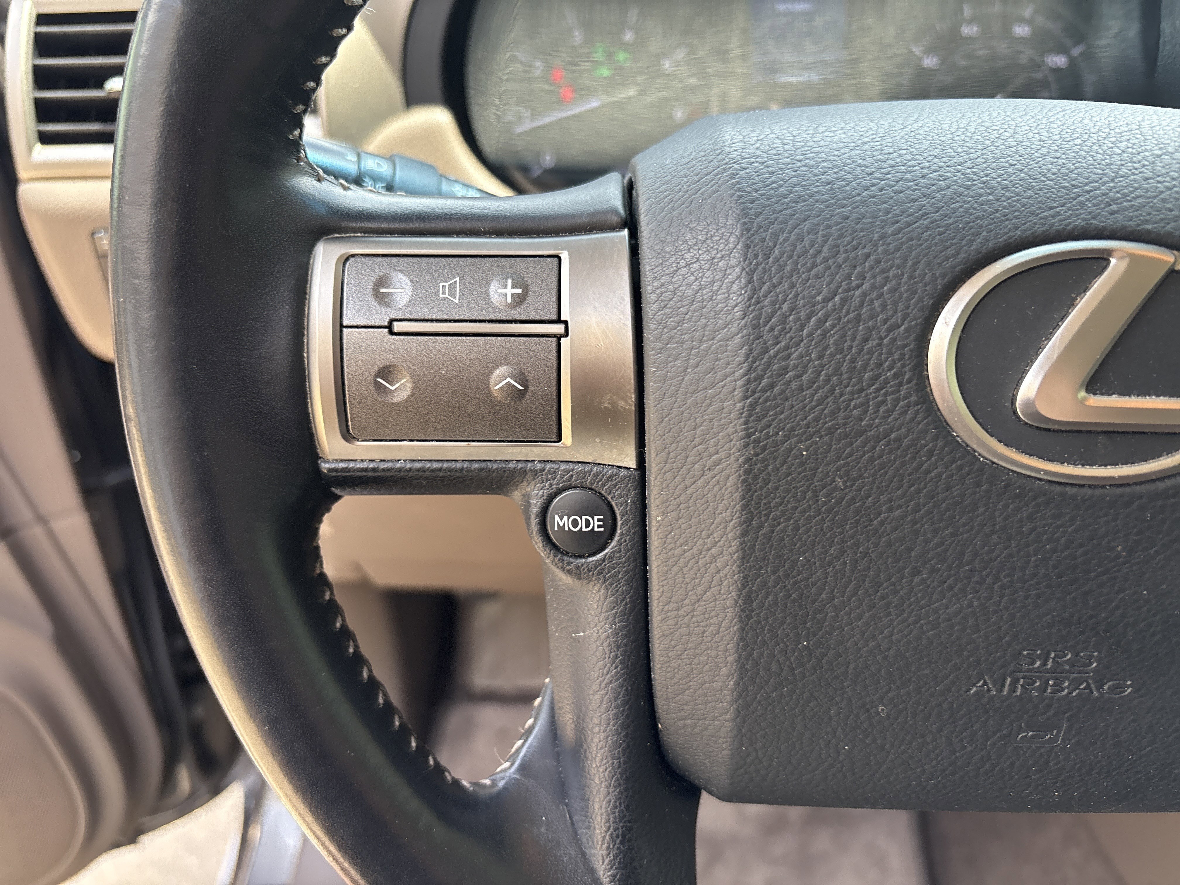 Used 2014 Lexus GX 460 w/ Premium Package AWD/4WD image 19
