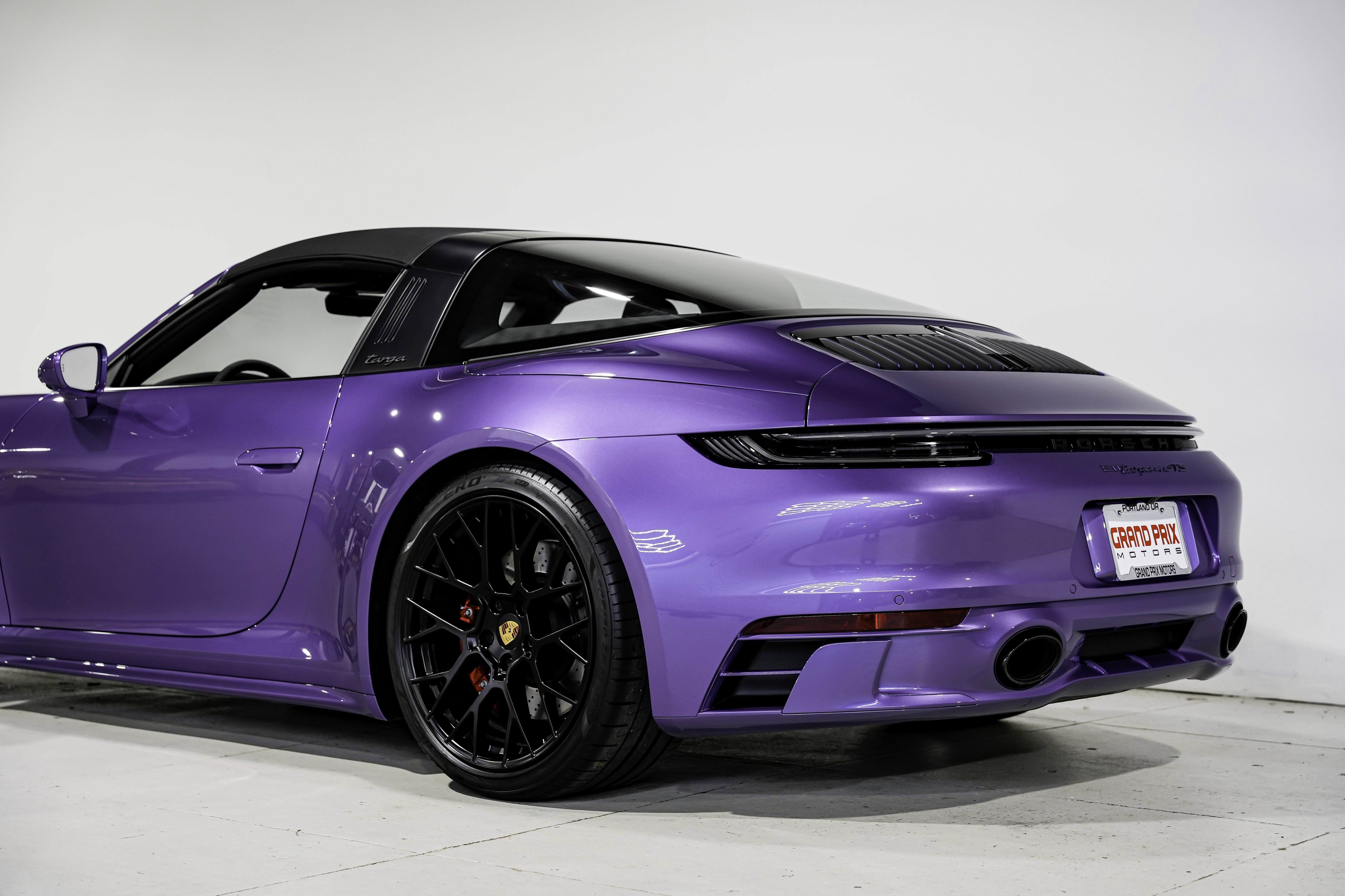 Used 2024 Porsche 911 Targa 4 GTS image 37