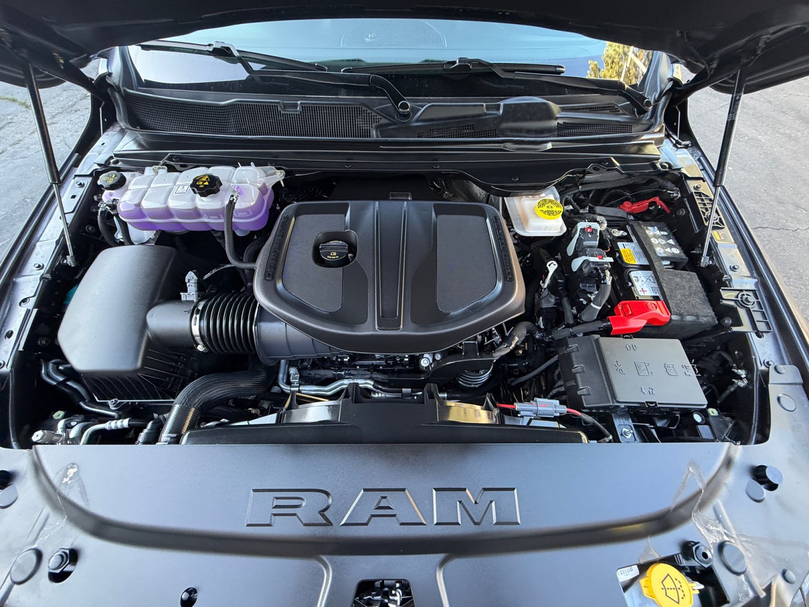 New 2026 RAM 1500 Express AWD/4WD image 11