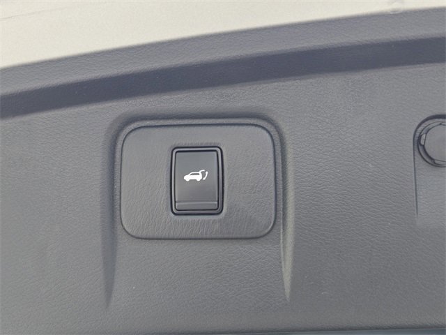 Certified 2022 Nissan Murano Platinum w/ Cargo Package image 13