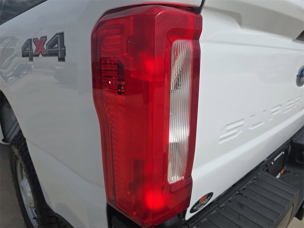 Used 2024 Ford F250 XL image 33