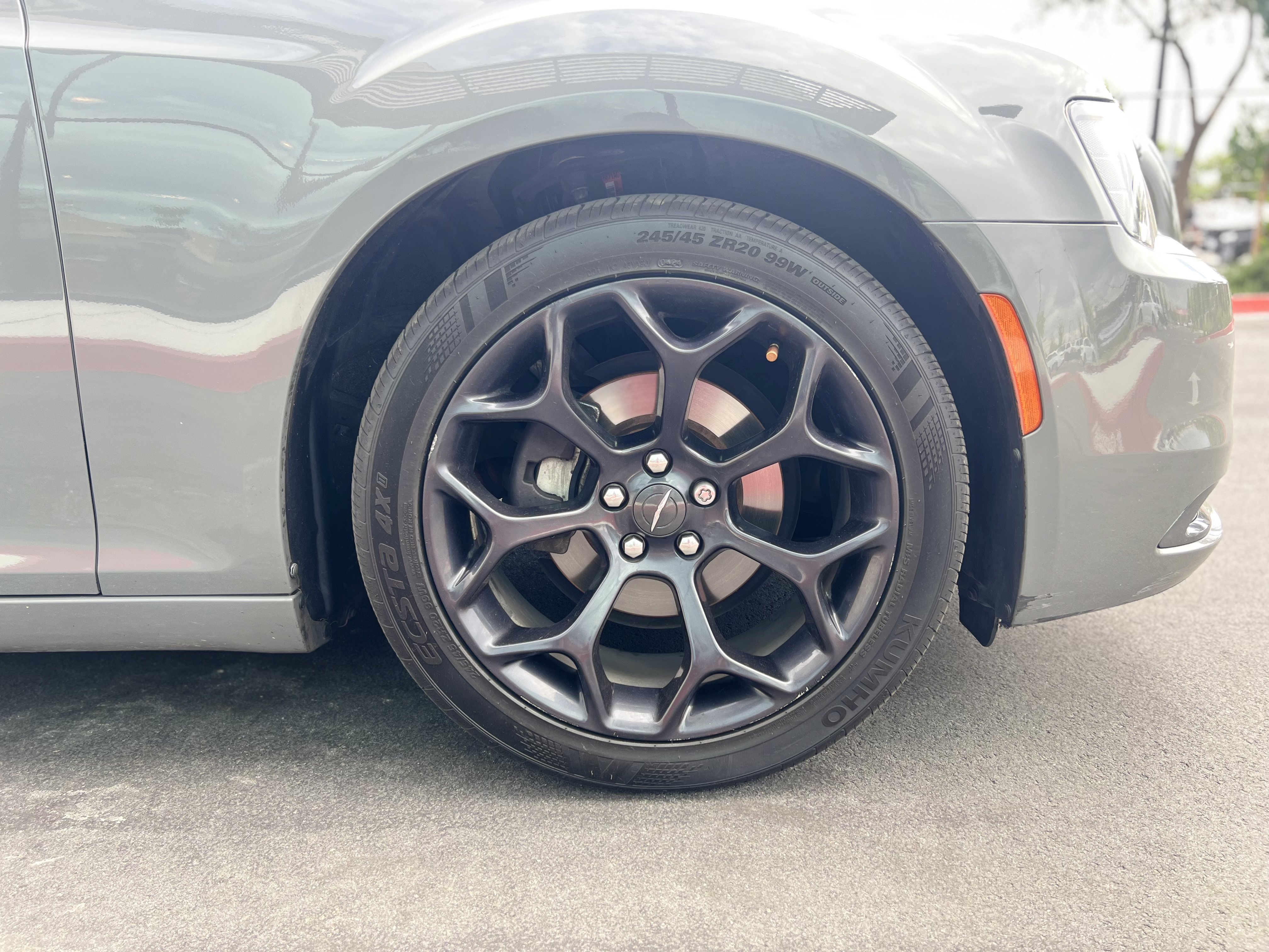 Used 2019 Chrysler 300 Touring w/ Sport Appearance Package image 20