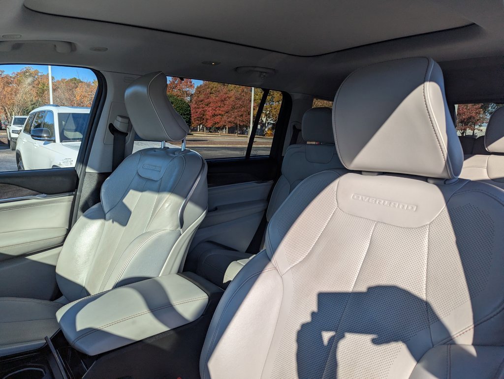Used 2021 Jeep Grand Cherokee L Overland w/ Luxury Tech Group IV image 14