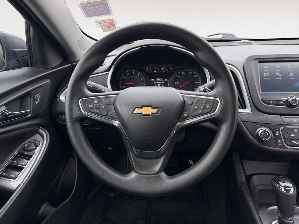 Used 2017 Chevrolet Malibu LS FWD image 13