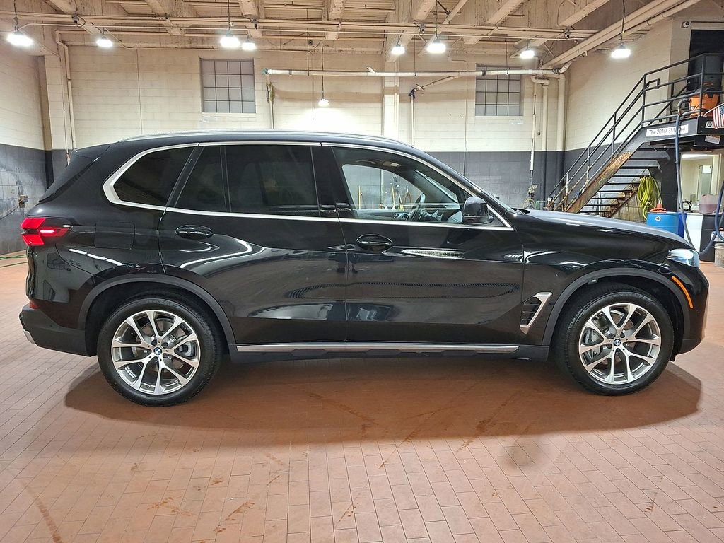 Used 2025 BMW X5 xDrive40i w/ Premium Package image 25