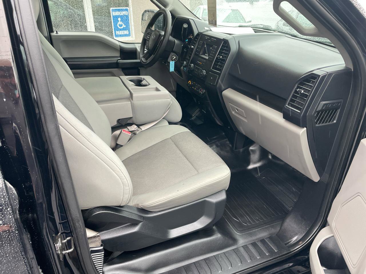 Used 2016 Ford F150 XL w/ Equipment Group 101A Mid AWD/4WD image 28