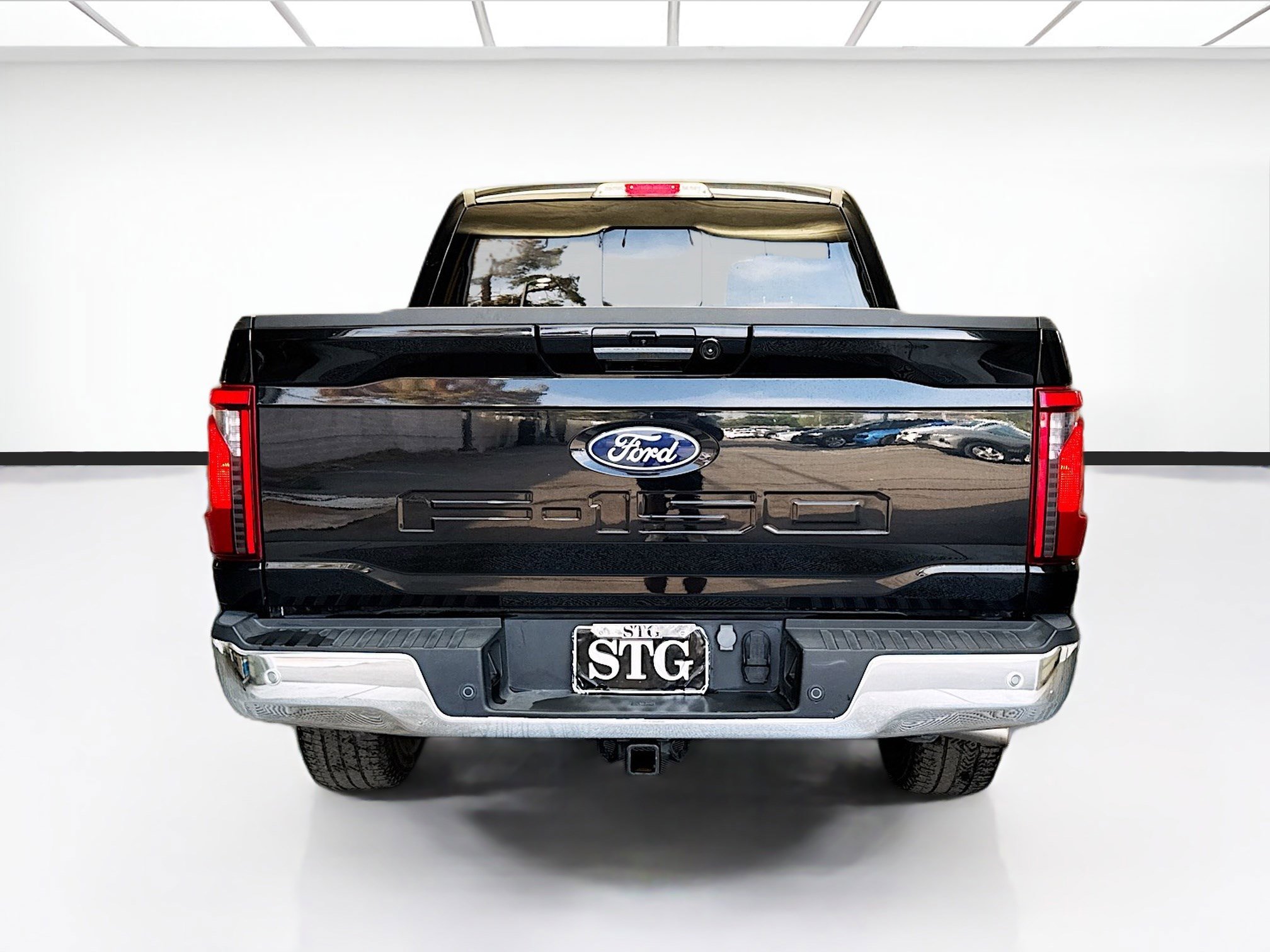 Used 2024 Ford F150 XLT w/ Equipment Group 302A MID image 5