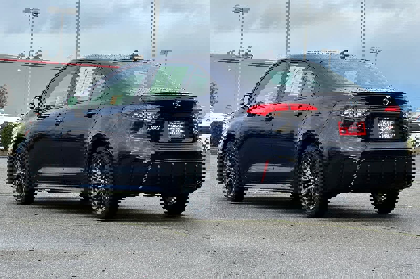 Used 2023 Toyota Corolla SE image 7