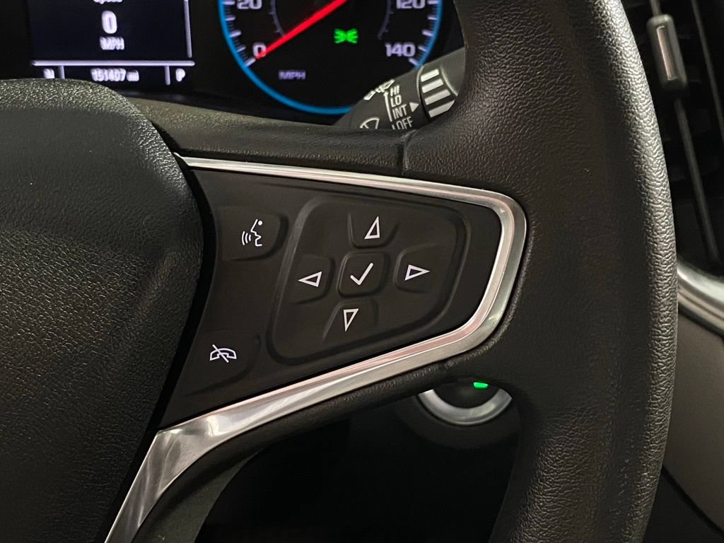 Used 2018 Chevrolet Equinox LS FWD image 33