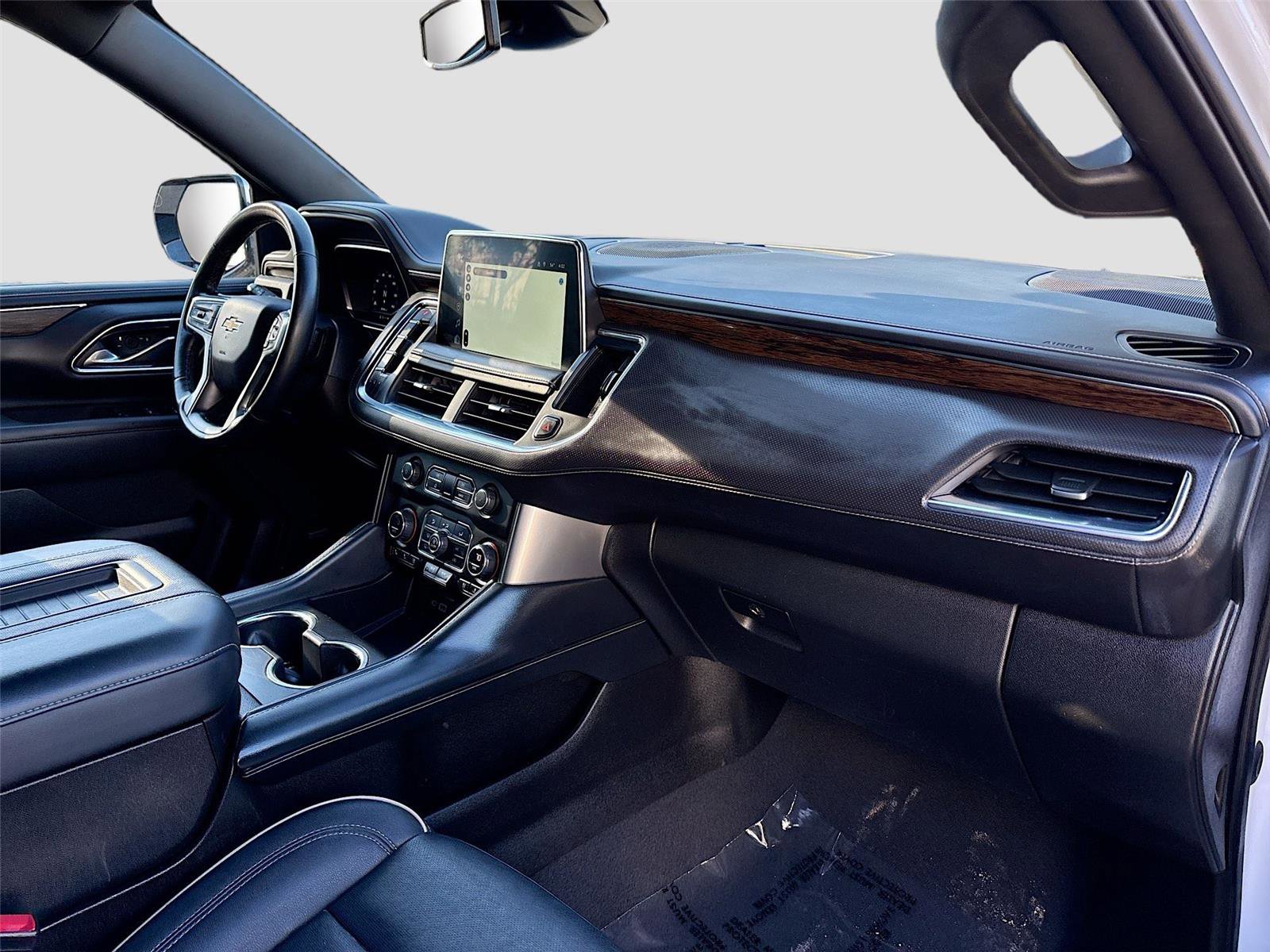 Used 2023 Chevrolet Suburban Premier image 33