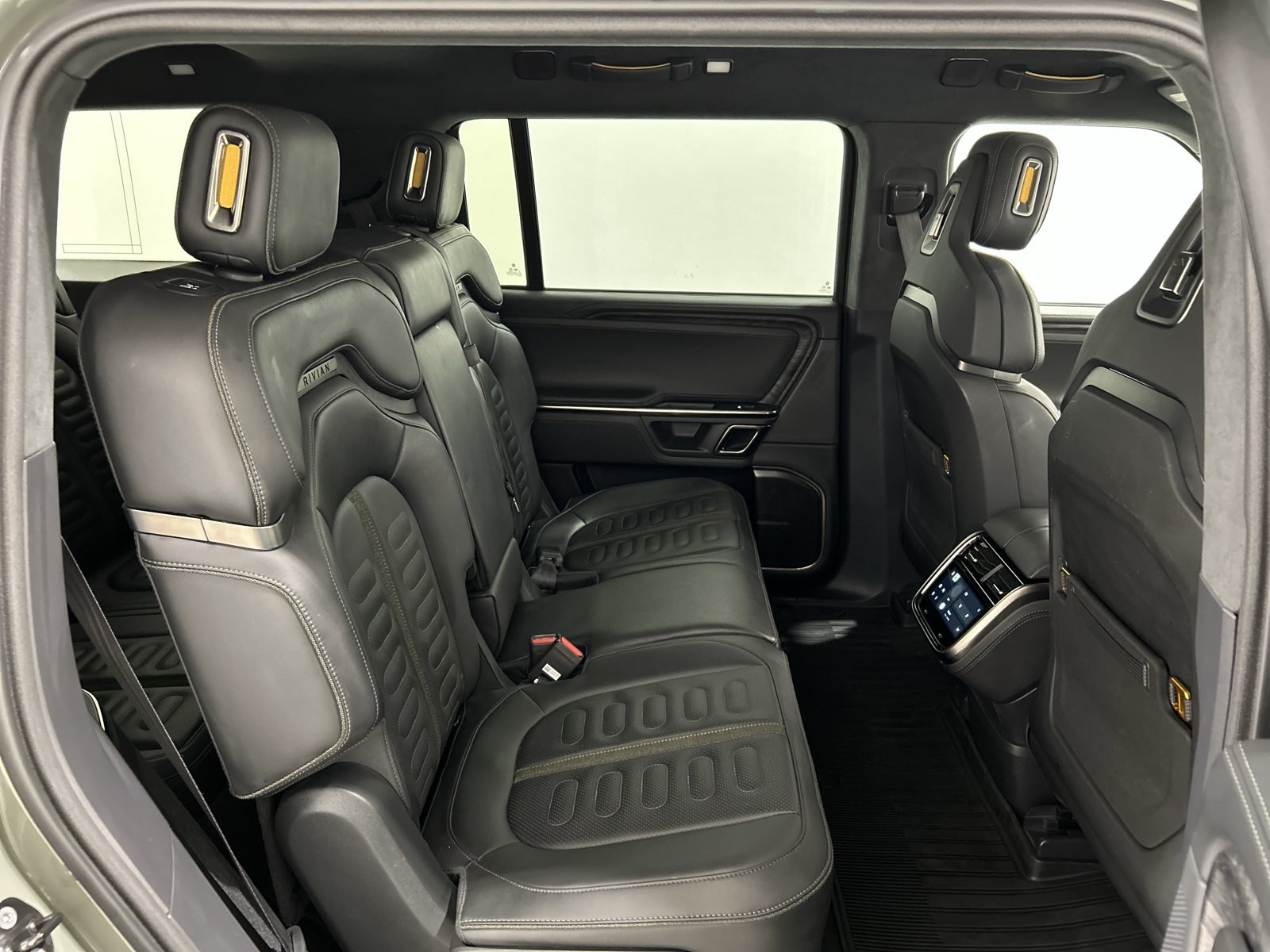 Used 2022 Rivian R1S Launch Edition Quad AWD/4WD image 23