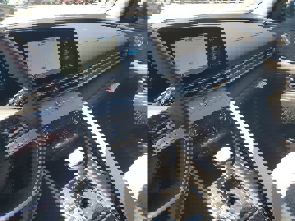 New 2026 Hyundai Elantra Limited image 32