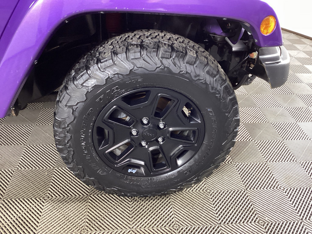 Used 2016 Jeep Wrangler Sahara AWD/4WD image 7