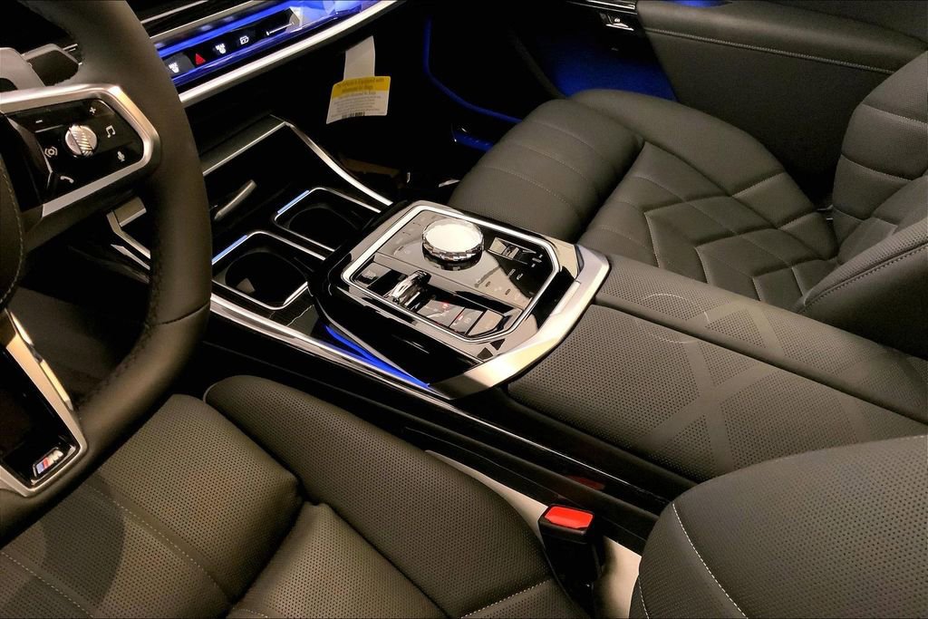 New 2026 BMW 740i xDrive w/ Executive Package image 6