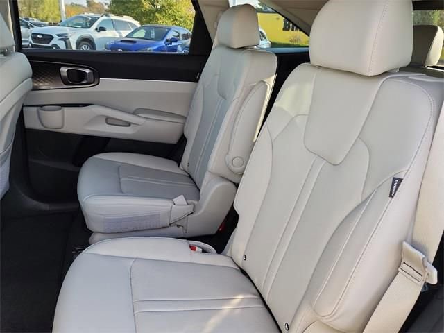 New 2025 Kia Sorento EX w/ Panoramic Sunroof Package FWD image 15