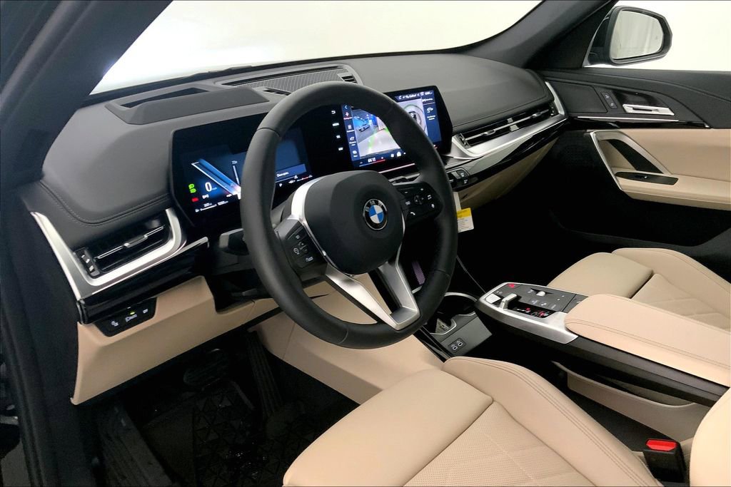 New 2025 BMW X1 xDrive28i w/ Technology Package image 4