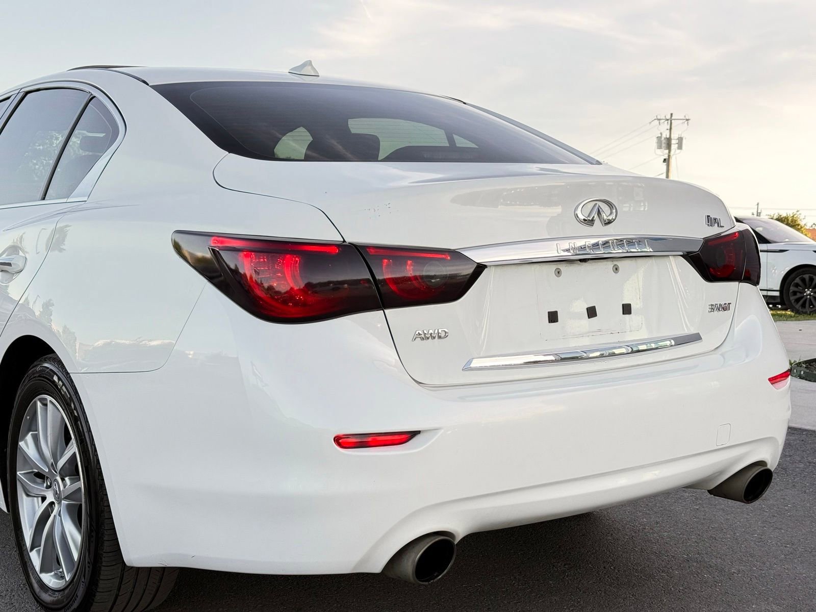 Used 2015 INFINITI Q50 AWD image 5