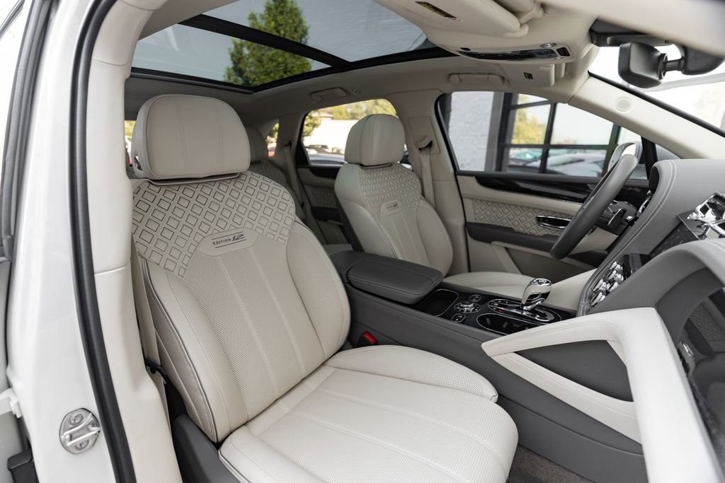 Used 2023 Bentley Bentayga Speed AWD/4WD image 37