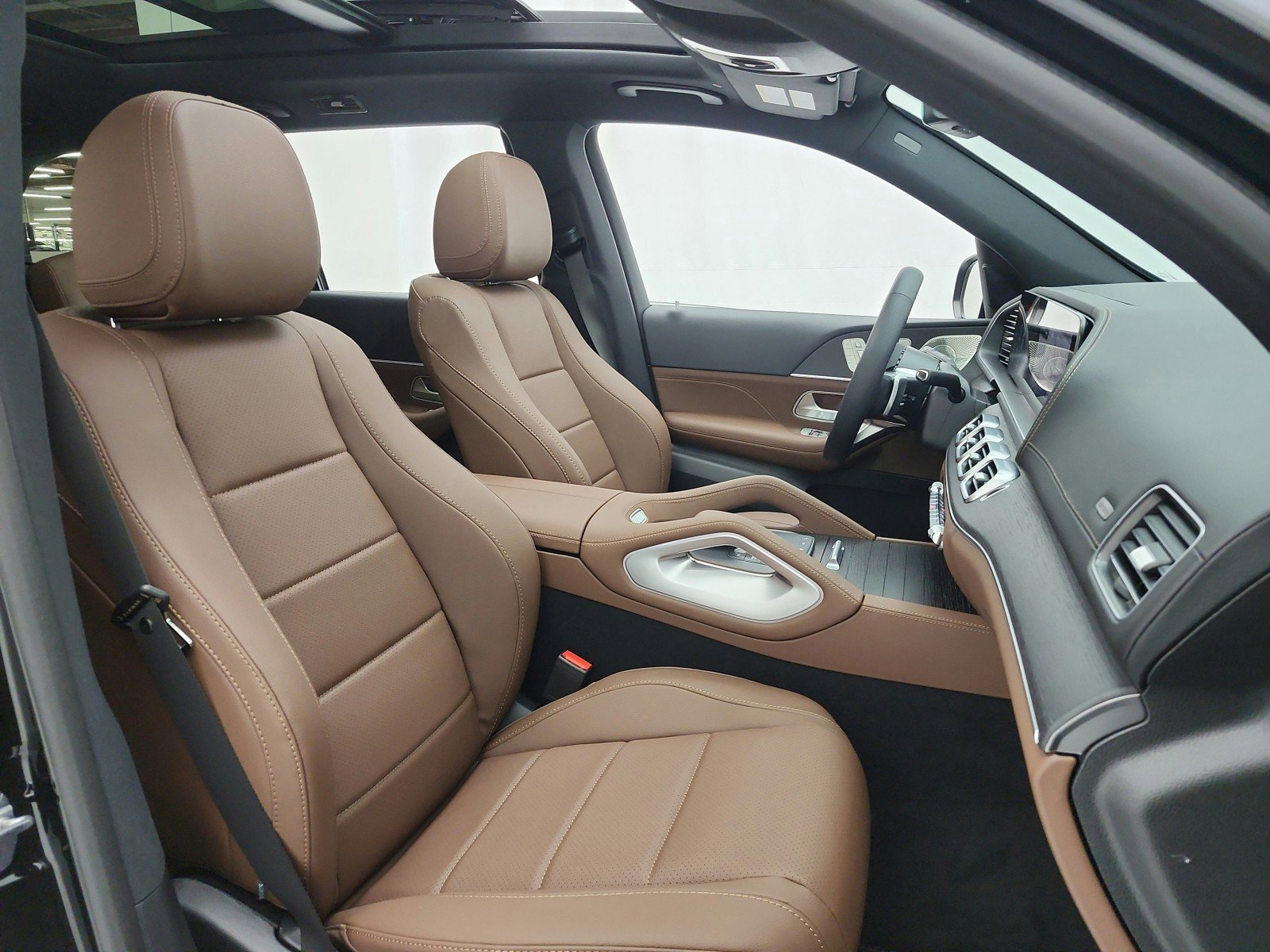 New 2026 Mercedes-Benz GLS 450 4MATIC image 15