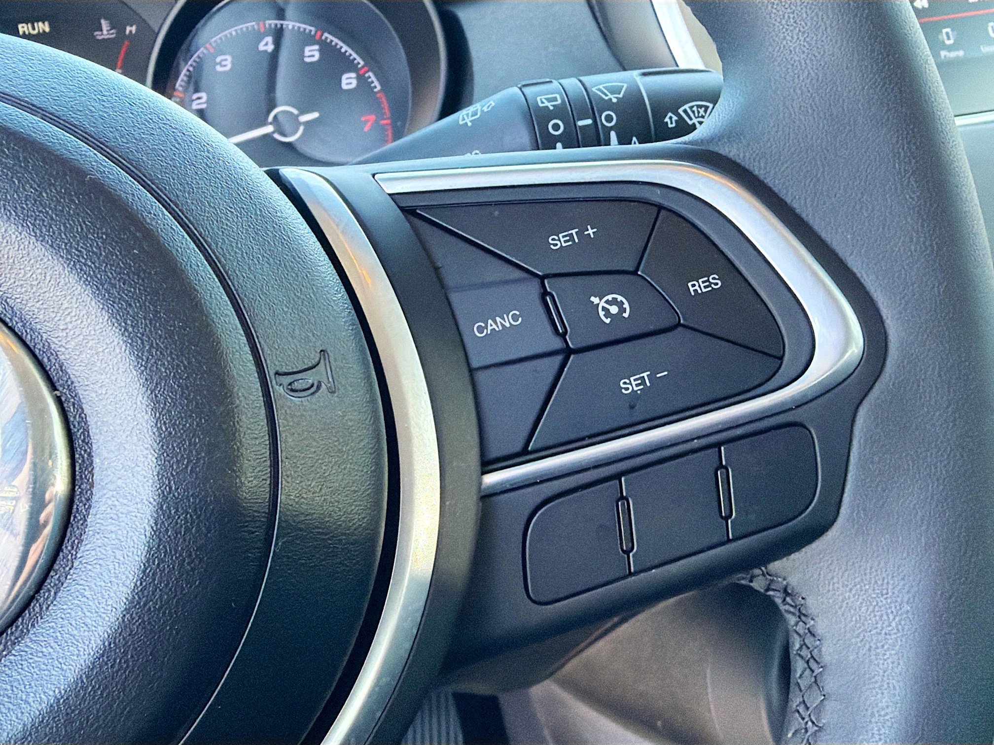 Used 2023 FIAT 500X Pop w/ Comfort Group image 34