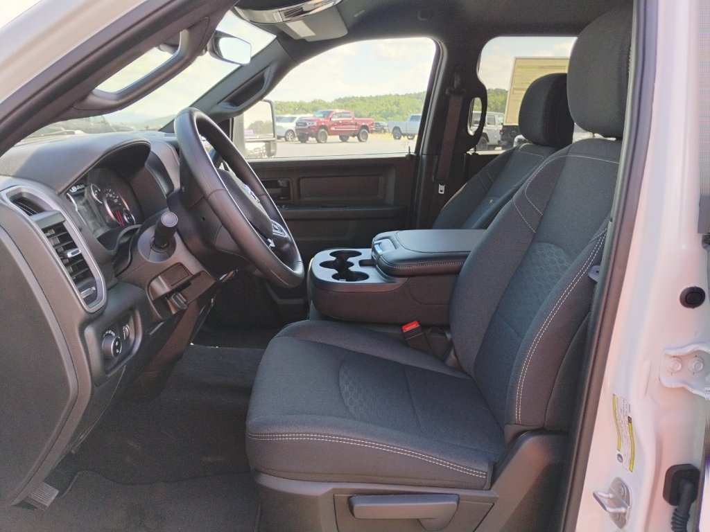 New 2026 RAM 3500 Tradesman AWD/4WD image 22