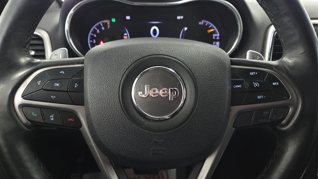 Used 2017 Jeep Grand Cherokee Altitude AWD/4WD image 16