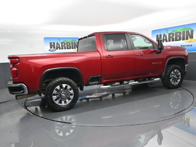Used 2022 Chevrolet Silverado 2500 LT w/ Convenience Package AWD/4WD image 6