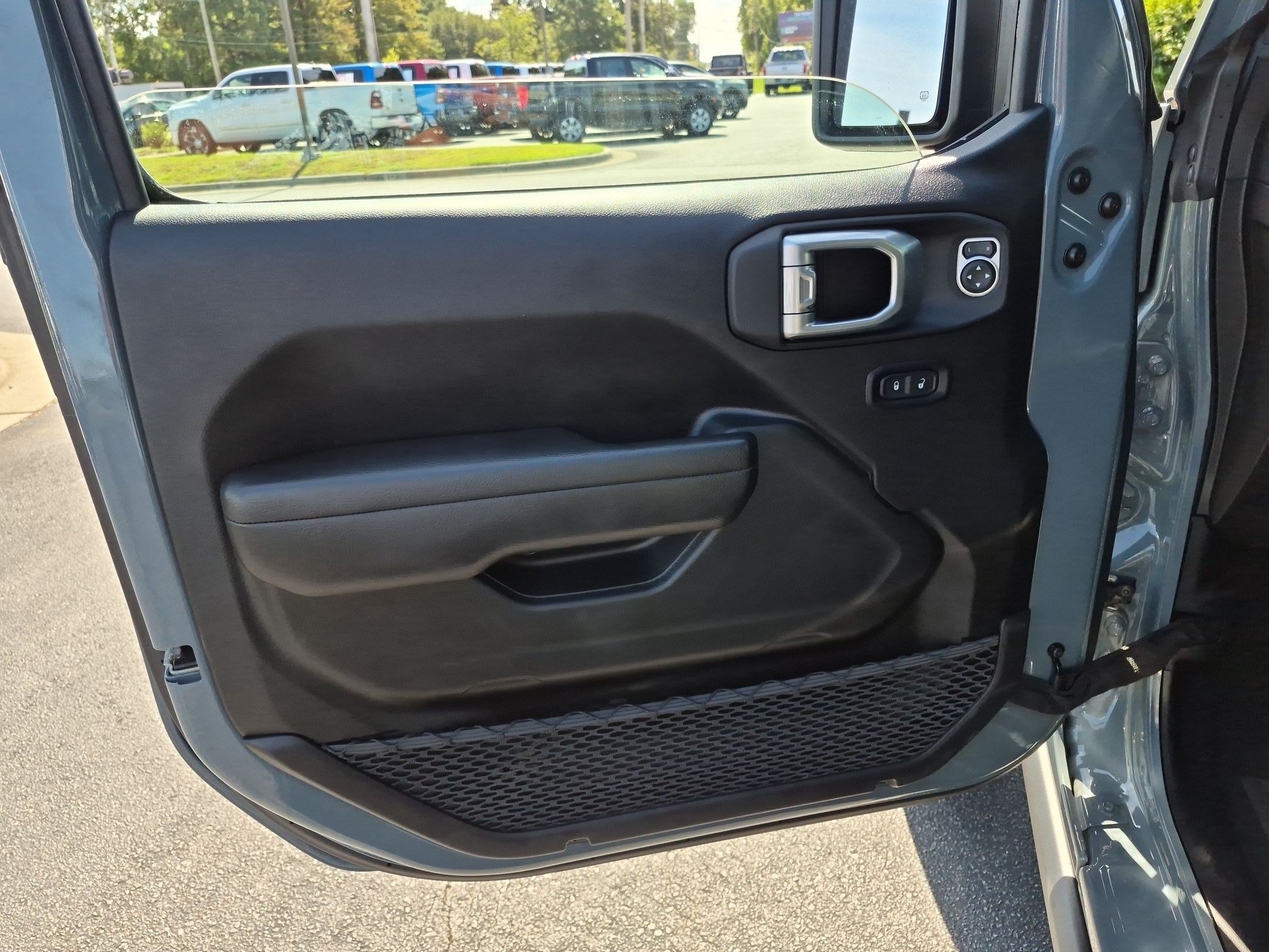 Used 2026 Jeep Gladiator Rubicon AWD/4WD image 10