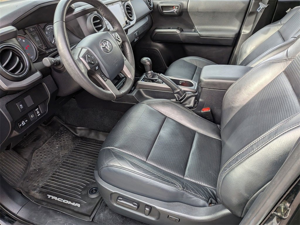 Used 2020 Toyota Tacoma TRD Off-Road image 13