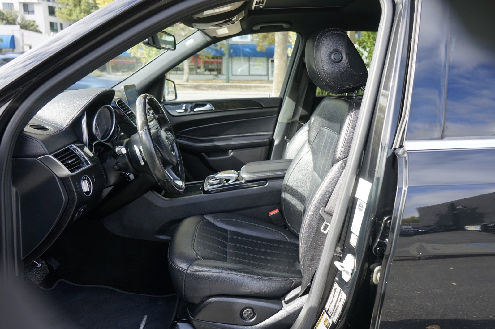 Used 2017 Mercedes-Benz GLS 450 4MATIC w/ Premium Package image 13