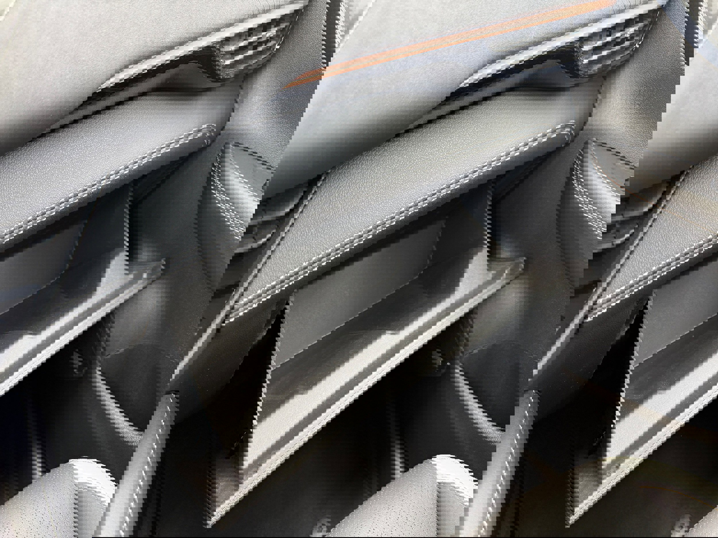 Used 2025 Buick Envision Sport Touring image 22