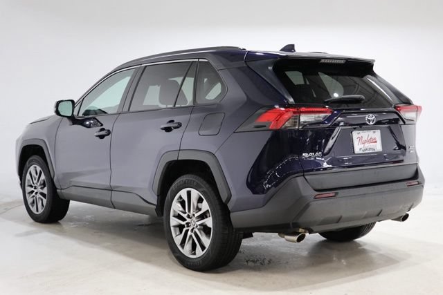 Used 2022 Toyota RAV4 XLE Premium AWD/4WD image 6