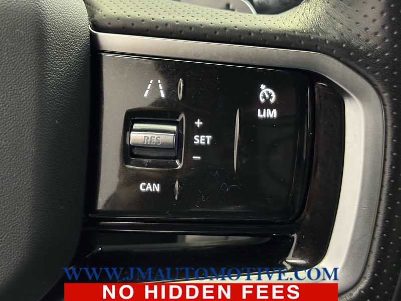 Used 2022 Land Rover Range Rover Evoque R-Dynamic SE image 36