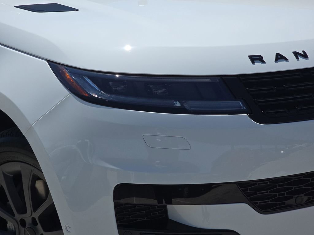 New 2026 Land Rover Range Rover Sport SE AWD/4WD image 33