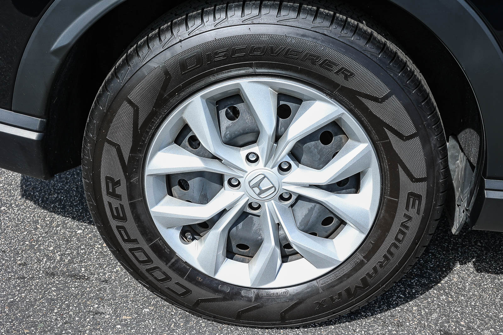 Used 2025 Honda CR-V LX image 11