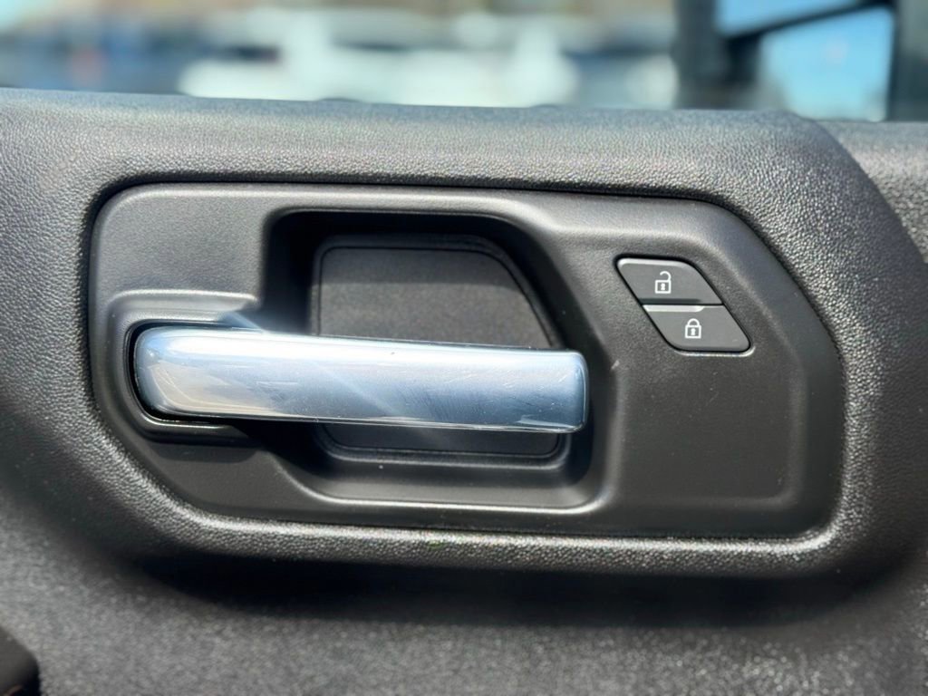 Certified 2025 GMC Sierra 2500 Pro image 23