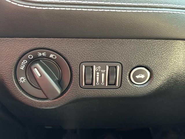 Used 2023 Dodge Challenger SRT Hellcat RWD image 34