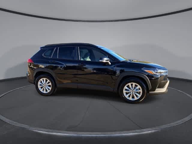Used 2023 Toyota Corolla Cross LE FWD image 9